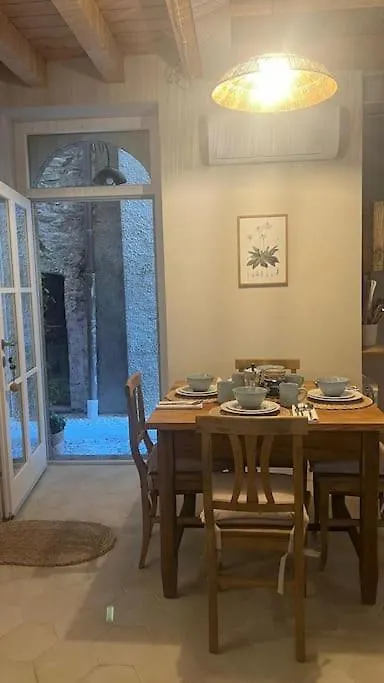 Casa Melox Apartment Lezzeno Italy