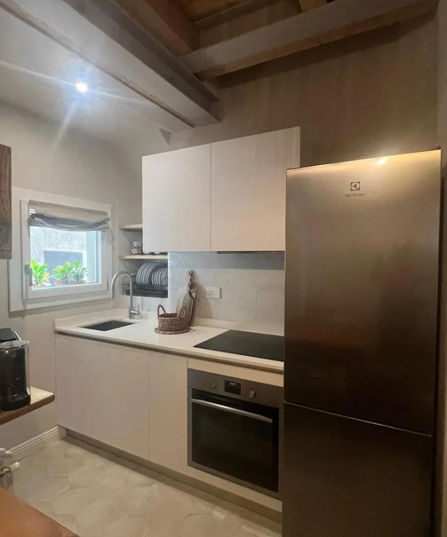 Casa Melox Apartment Lezzeno